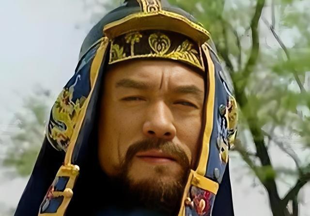 年羹尧权倾一时，因平定青海之功位极人臣，却在雍正清算中迅速倒台。他在青海时纳十余