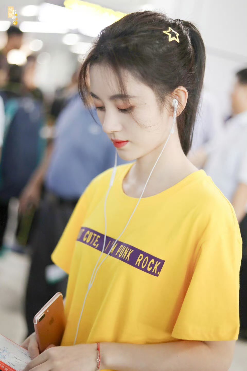 鞠婧祎 jjy鞠婧祎来战jjy鞠婧祎阿黛“蜚语流言毁清誉，深渊之下总有星空属于你