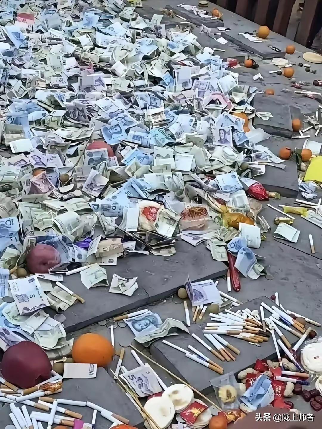 香客给寺庙捐的这些零散的香烟最终都去了哪里？