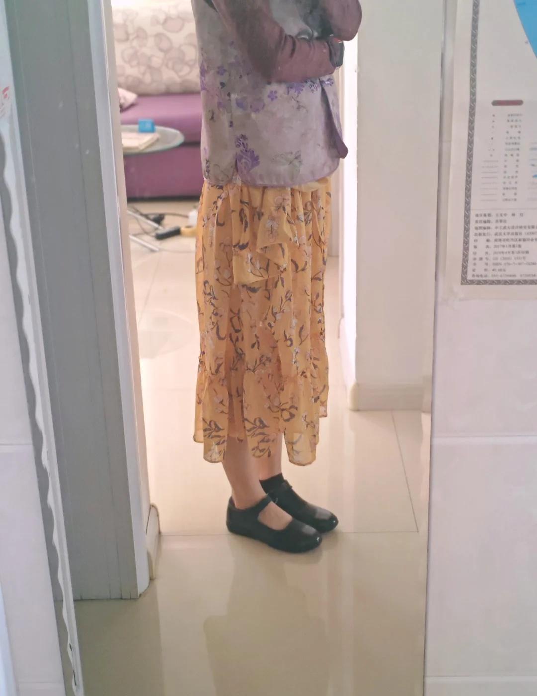 妈妈年轻时的小皮鞋，古早玛丽珍？？
五一回家意外发现长辈压箱底的古早玛丽珍
被我
