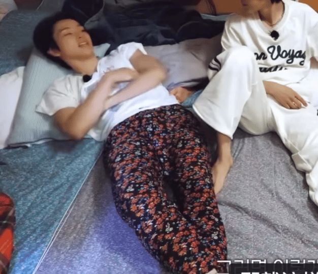 怎么还弹了一下 