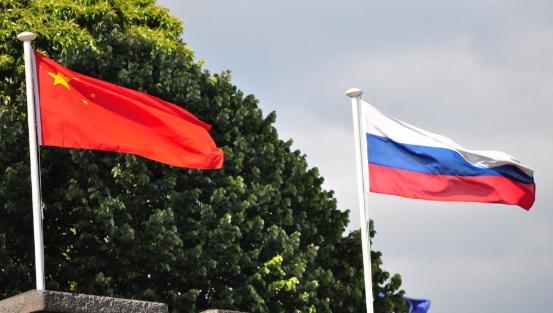 美国这次真的慌了！看到中俄签署了联合声明，而且内容非常直接，美国高官就表示，中俄