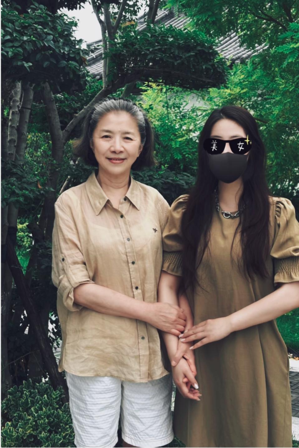 迟蓬老师气质温润沉静，一种岁月静好的美！