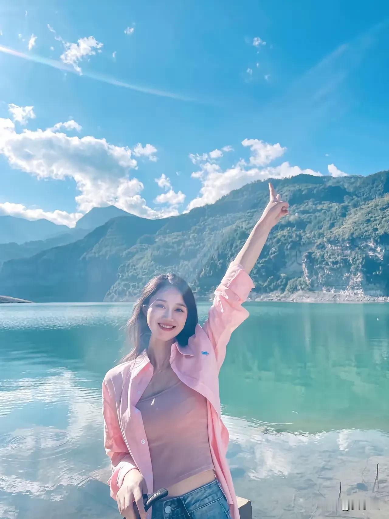 #给自己一句爱自己的话，你会说什么#今天你快乐吗？