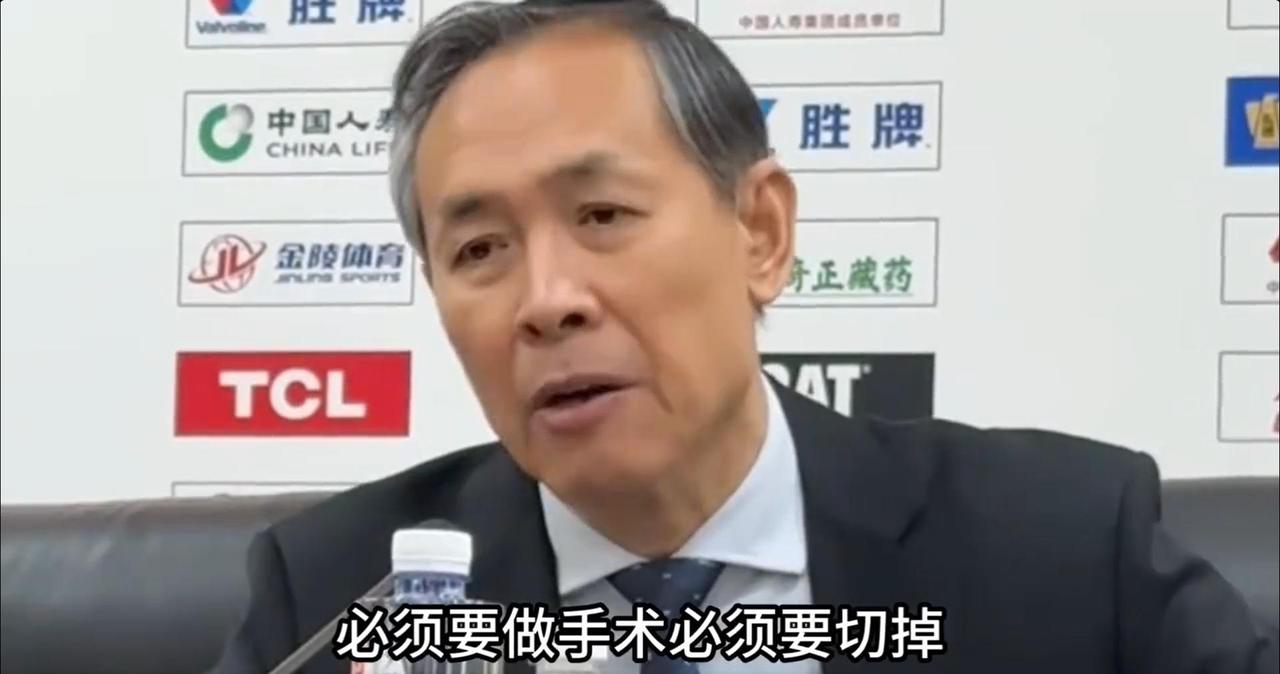 许利民赛后震怒，声称要切除脓包，指的是谁？球迷评论很有意思 
 
北京男篮刚刚在