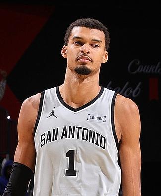 谁是MVP？追梦谈文班亚马：

“当文班亚马发声后。”

“他的MVP排名就高居