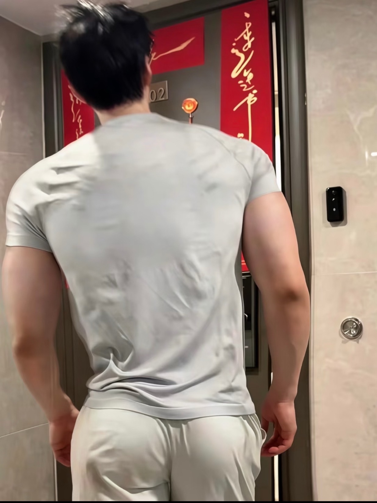 爱秀蜜🍑的直男 