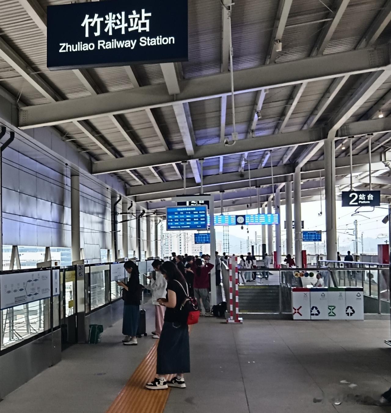 广州这座城轨站调整后，搭乘城轨变得更难了！错过一趟车，最多要等80分钟！

广佛