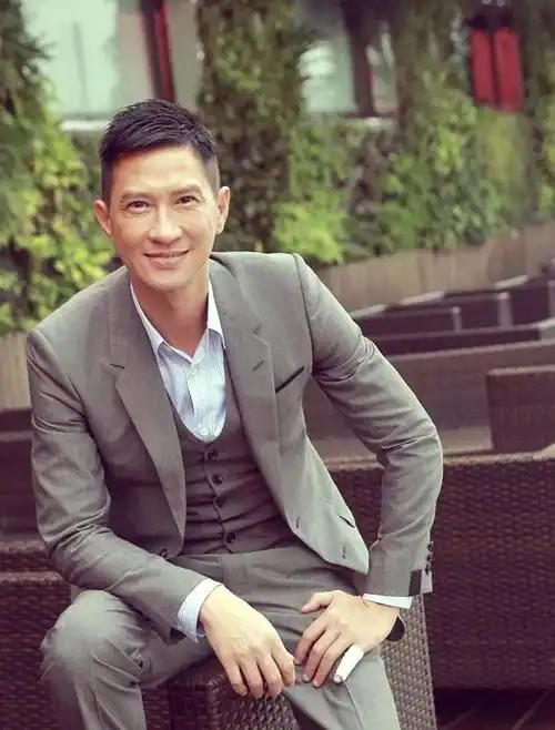 圈内人都知道张家辉有两条没人能打破的底线，但很少有人知道这两条规矩从头到尾只为一