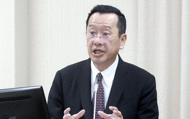 被列入“台独顽固清单”的台湾省“国防部长”顾立雄，竟然警告赖清德！ 顾立雄，表示