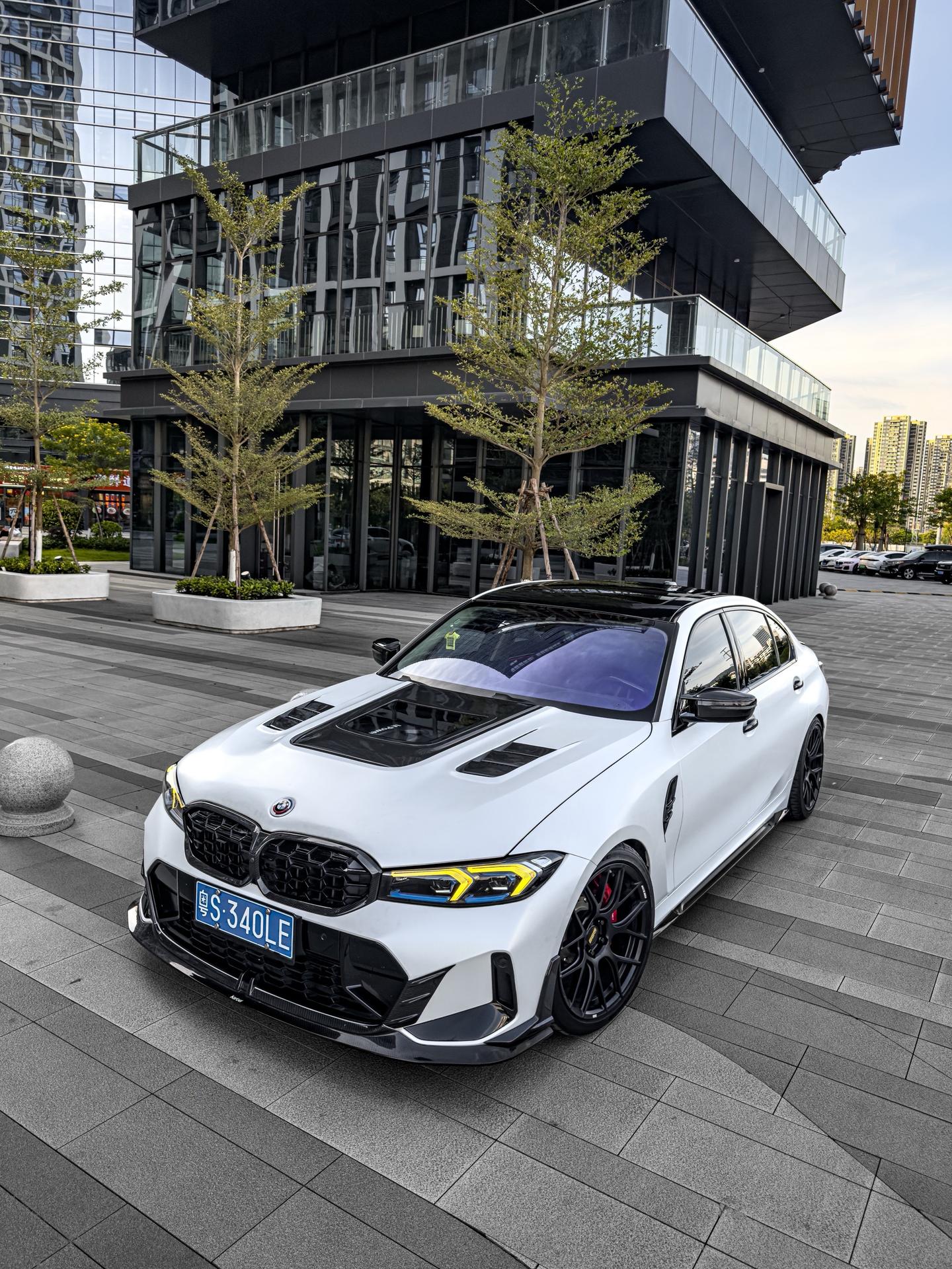 这是多少男孩子心里的梦想座驾 宝马三系谁能逃得开啊