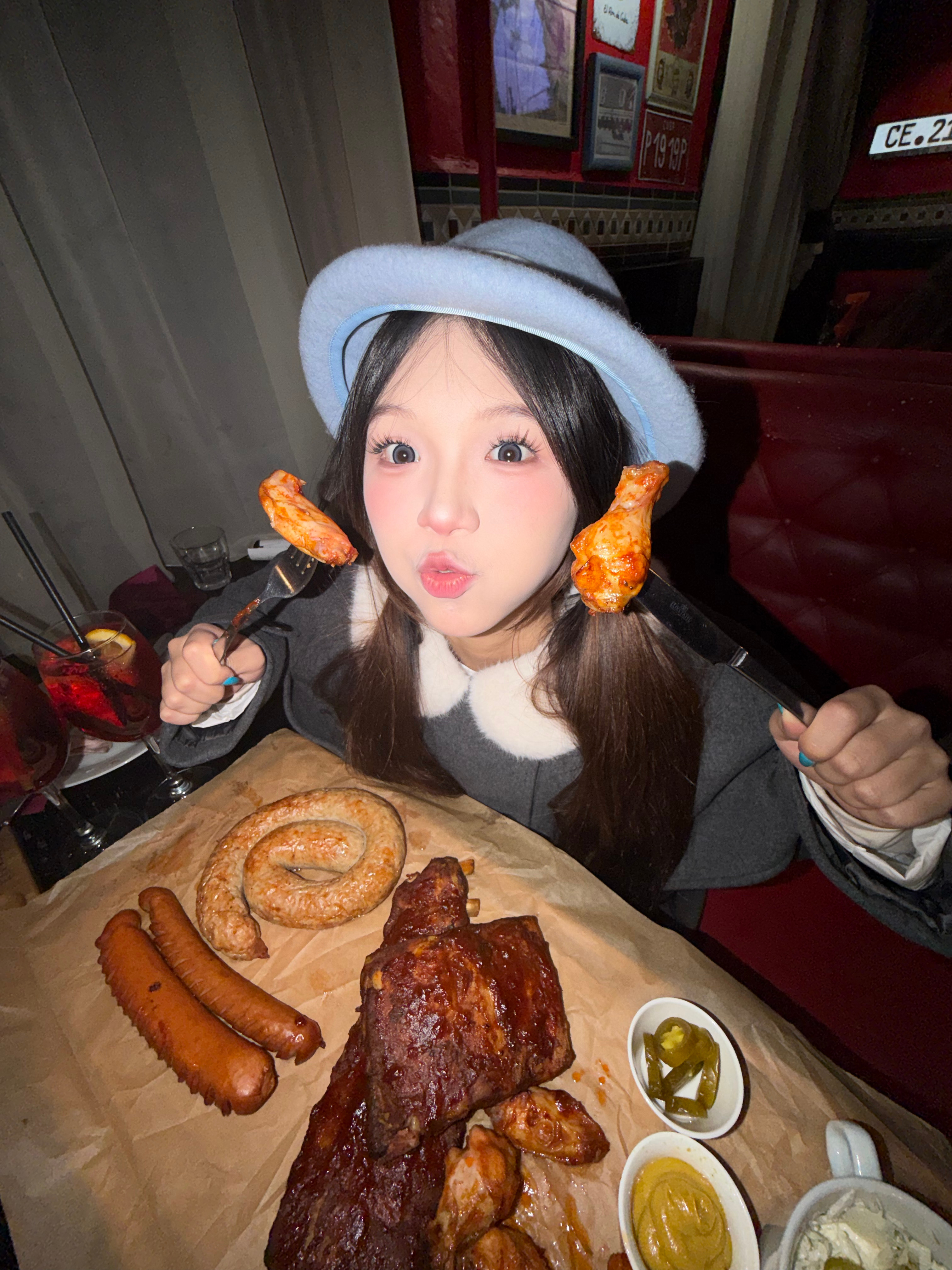 倒霉了一天！！！终于吃上好的了啊啊啊！奖励老己来上一顿全肉宴^^这一顿是我在俄罗