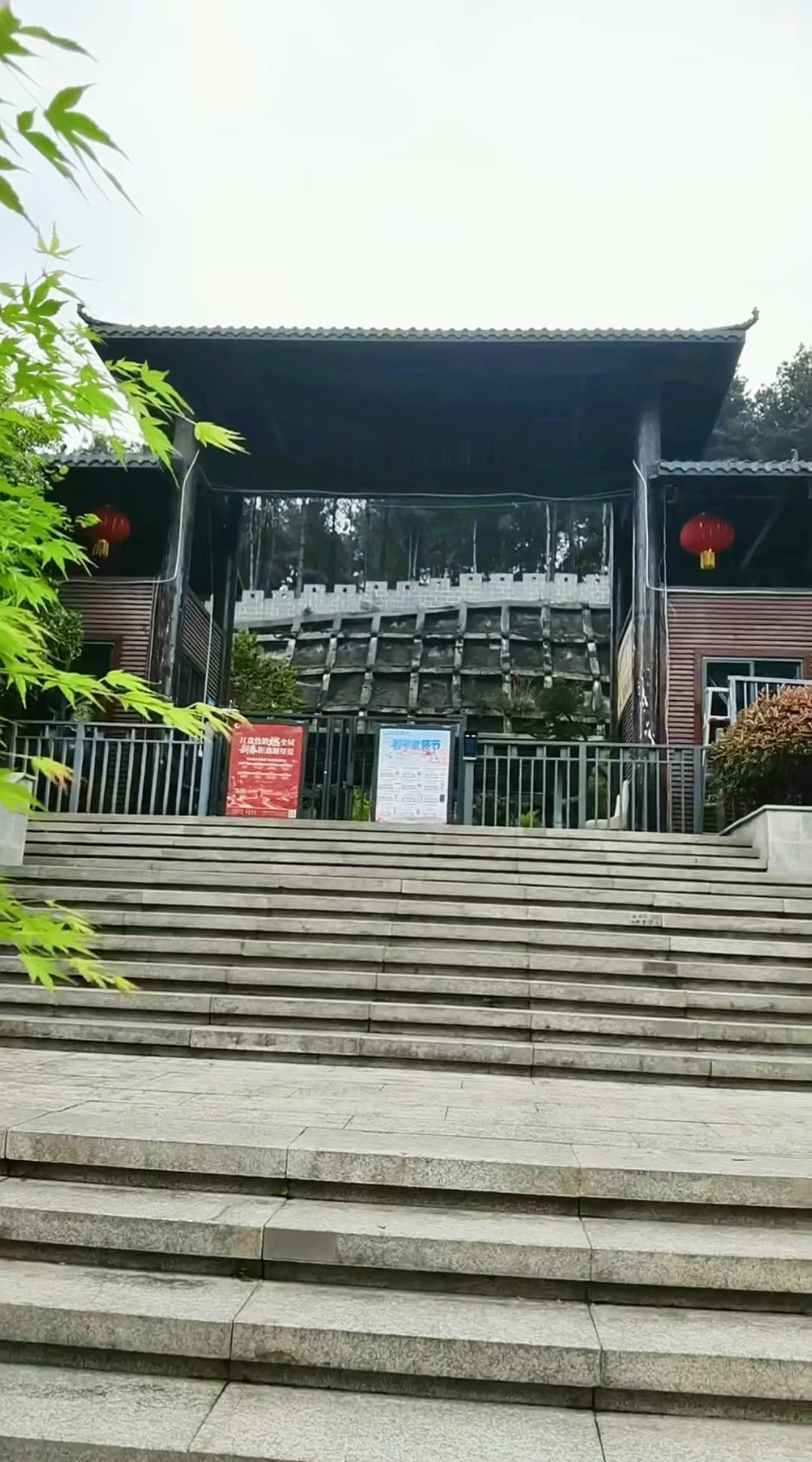 遵义古城的文旅项目里隐藏了不少房产机遇，当年20多万入手的业主现在可能有点失落，