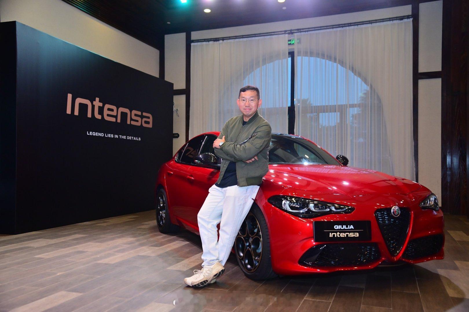 审美这一块，意大利🇮🇹一直领先尤其喜欢爱快这个蛇标～谢谢新年礼物🎁 