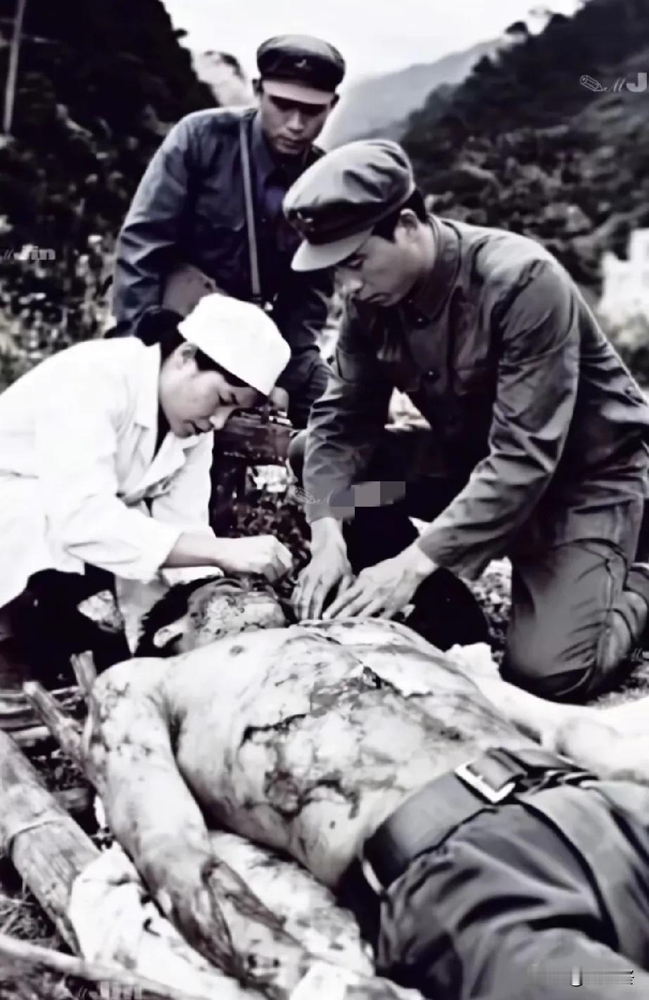 1979年对越卫还击战，37师文工团临危受命，组建了一支特殊的队伍，后来被称为“