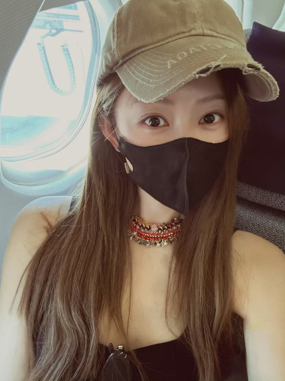 陈冰给张天爱买的labubu张天爱晒陈冰给她买的labubu买的labubu ​