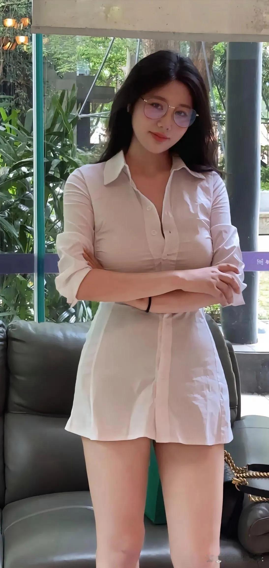 魅力小姐姐
