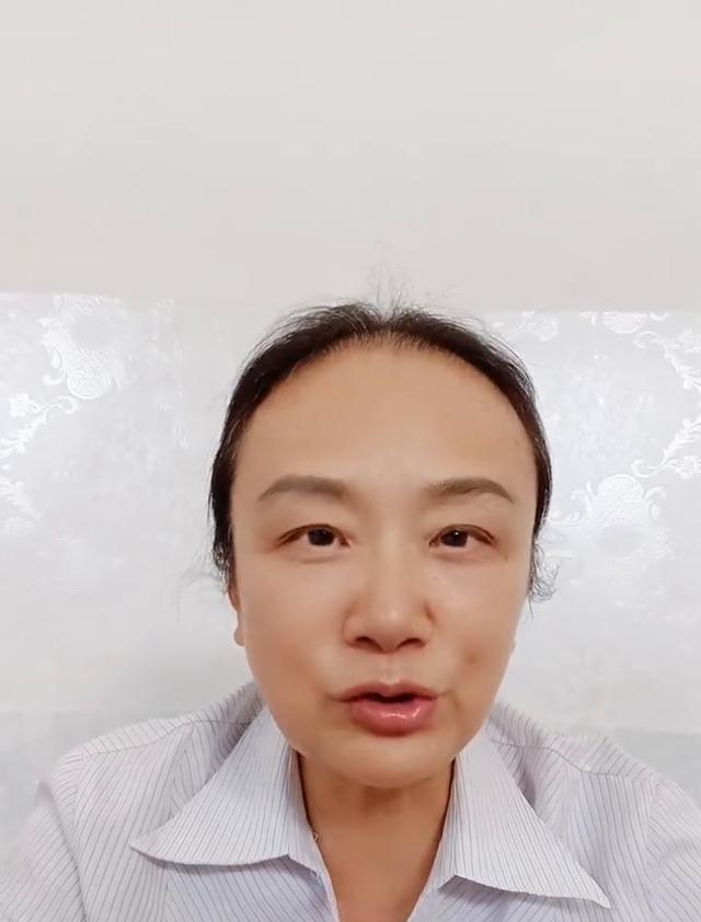 手机面对逆光场景时，先解决曝光选择：天空和人物到底该保留谁？

逆光照片拍不好，