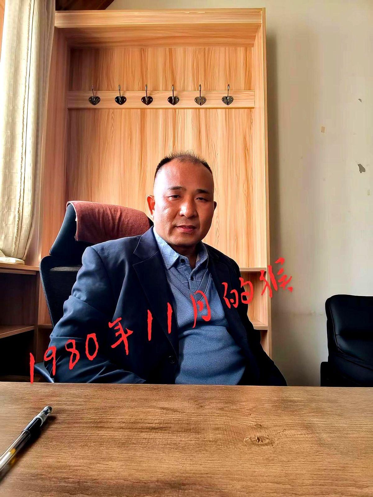 你是属猴的吗？今天想跟属猴的聊几句心里话。
我们这群猴子，心里藏不住话，有什么就