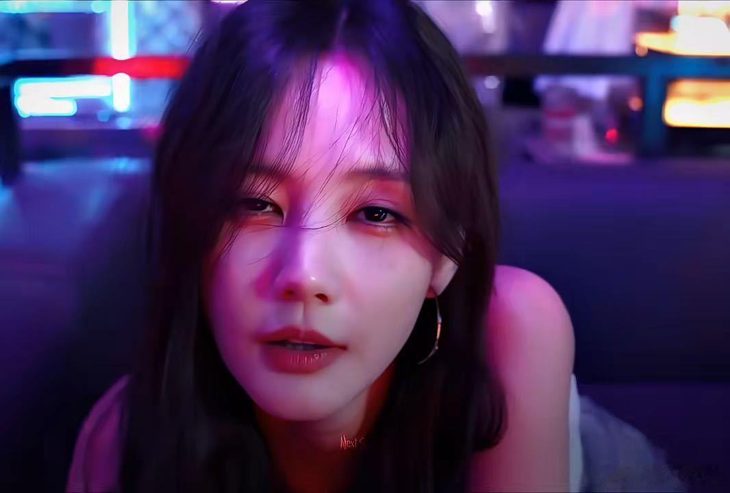 常华森美人余哄李一桐这段常华森看李一桐的眼神 眼神戏最能体现演员功底，没有夸张的