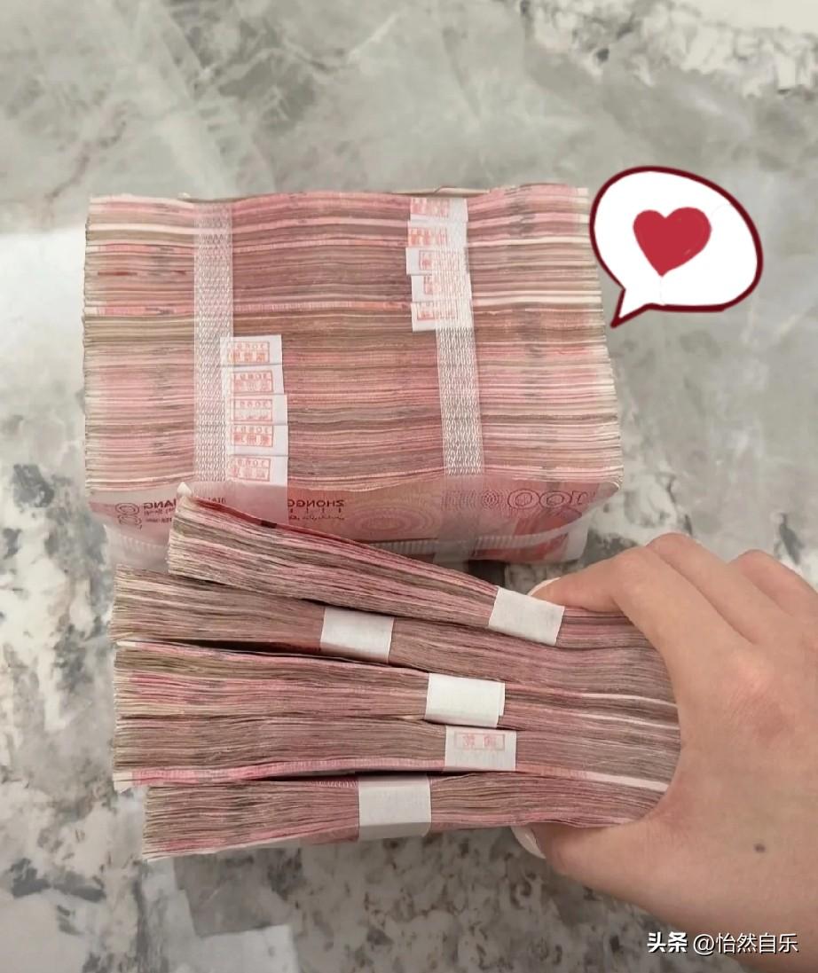 奉劝一句手上有现金的

现在局势油价一路上涨，黄金反倒跌。

网上又跳出一堆人喊