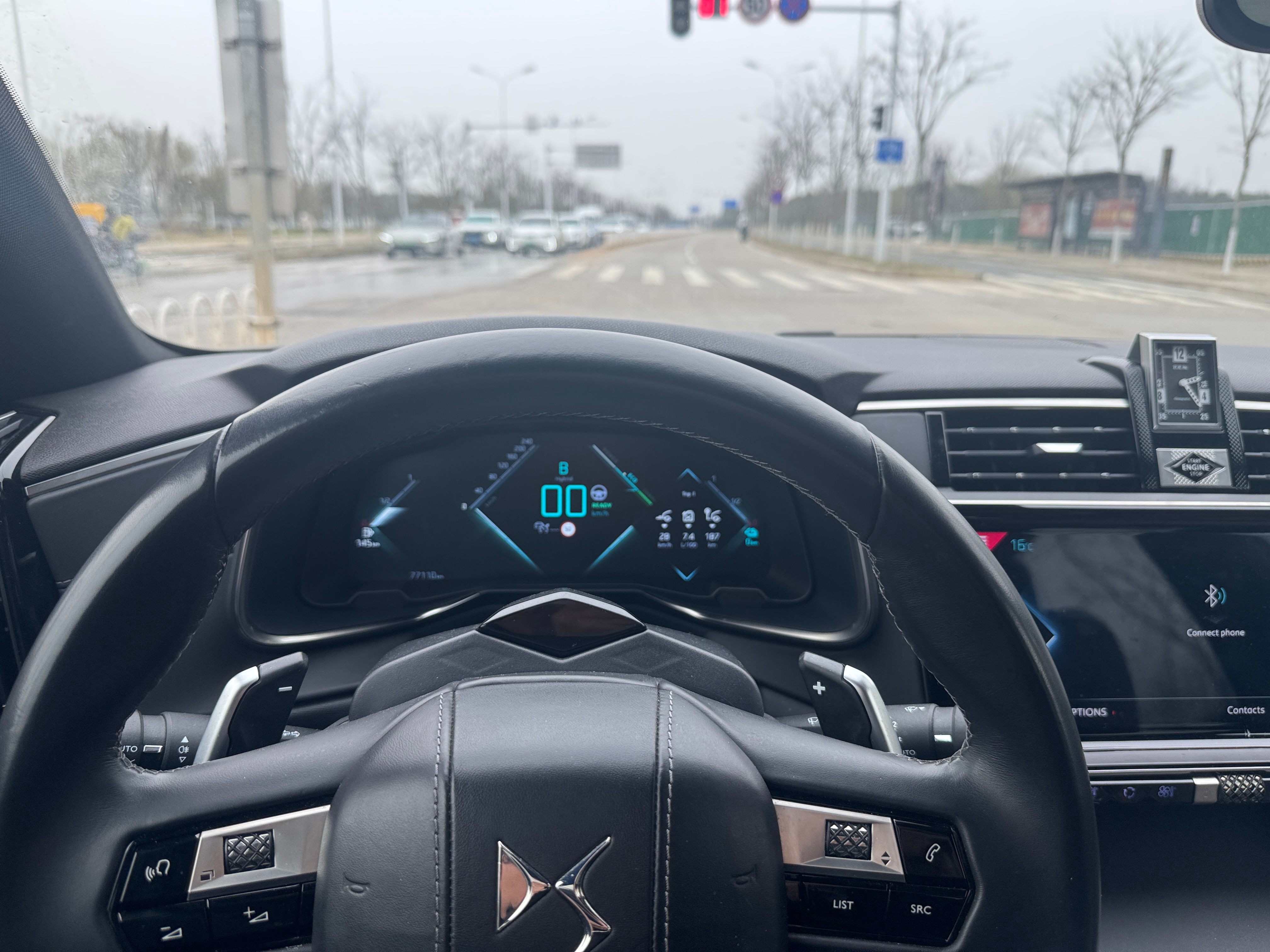 最近在装修工作室没有充电桩了ds9春季馈电油耗28均速7.8油耗 95号汽油我之