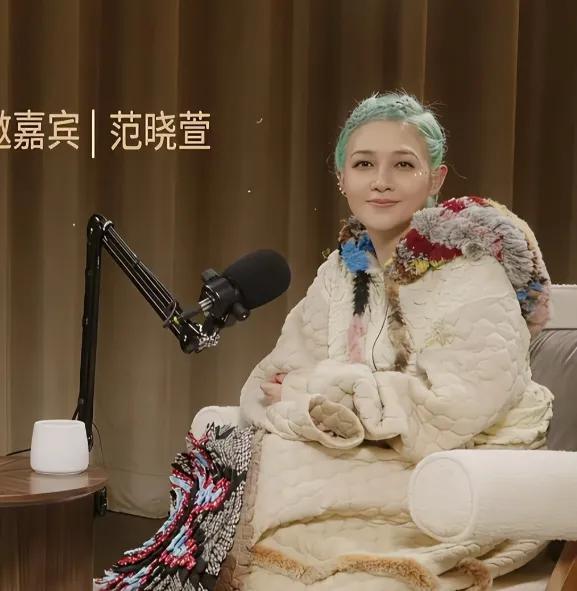 为男友摘子宫，剃寸头打舌环，从影后到魔女：49岁的她活成了这样。1998年的央视