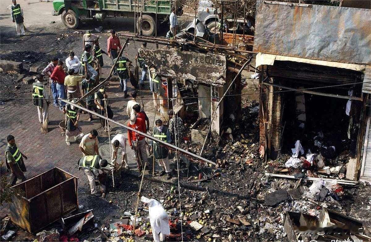 俄乌战争“四周年纪念日”凌晨，莫斯科惊现“新型恐袭”模式，事发萨韦洛夫斯基车站广