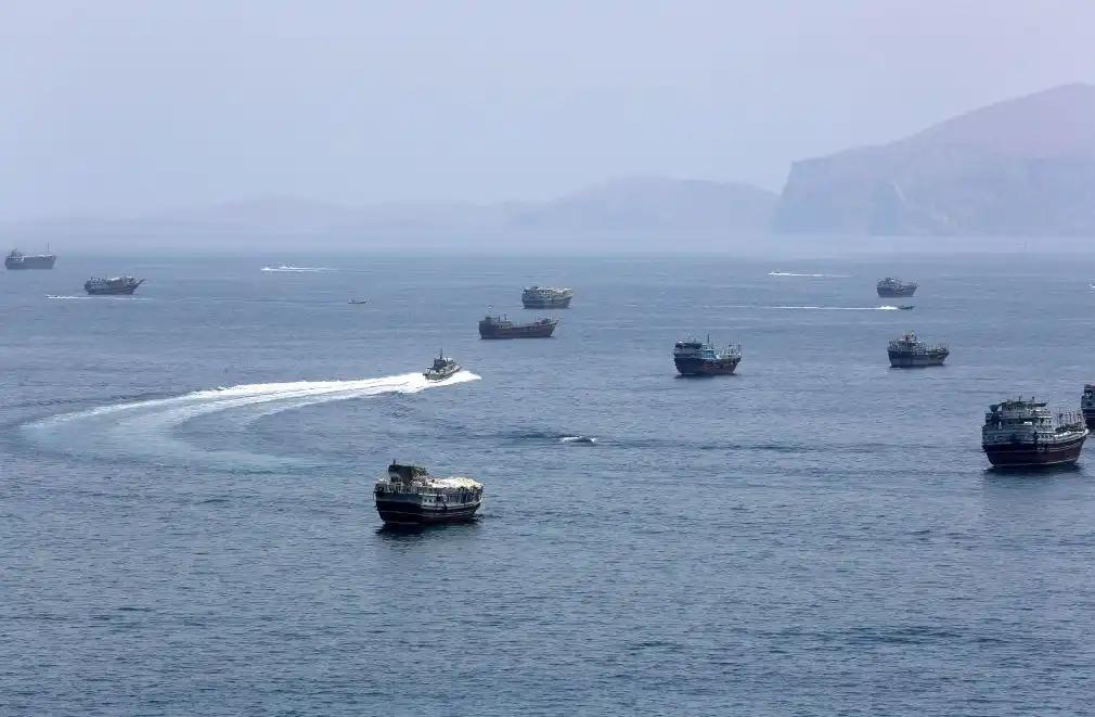 7月20日，胡塞武装宣布：对沙特实施海上封锁，立即生效。

48小时后，7月22