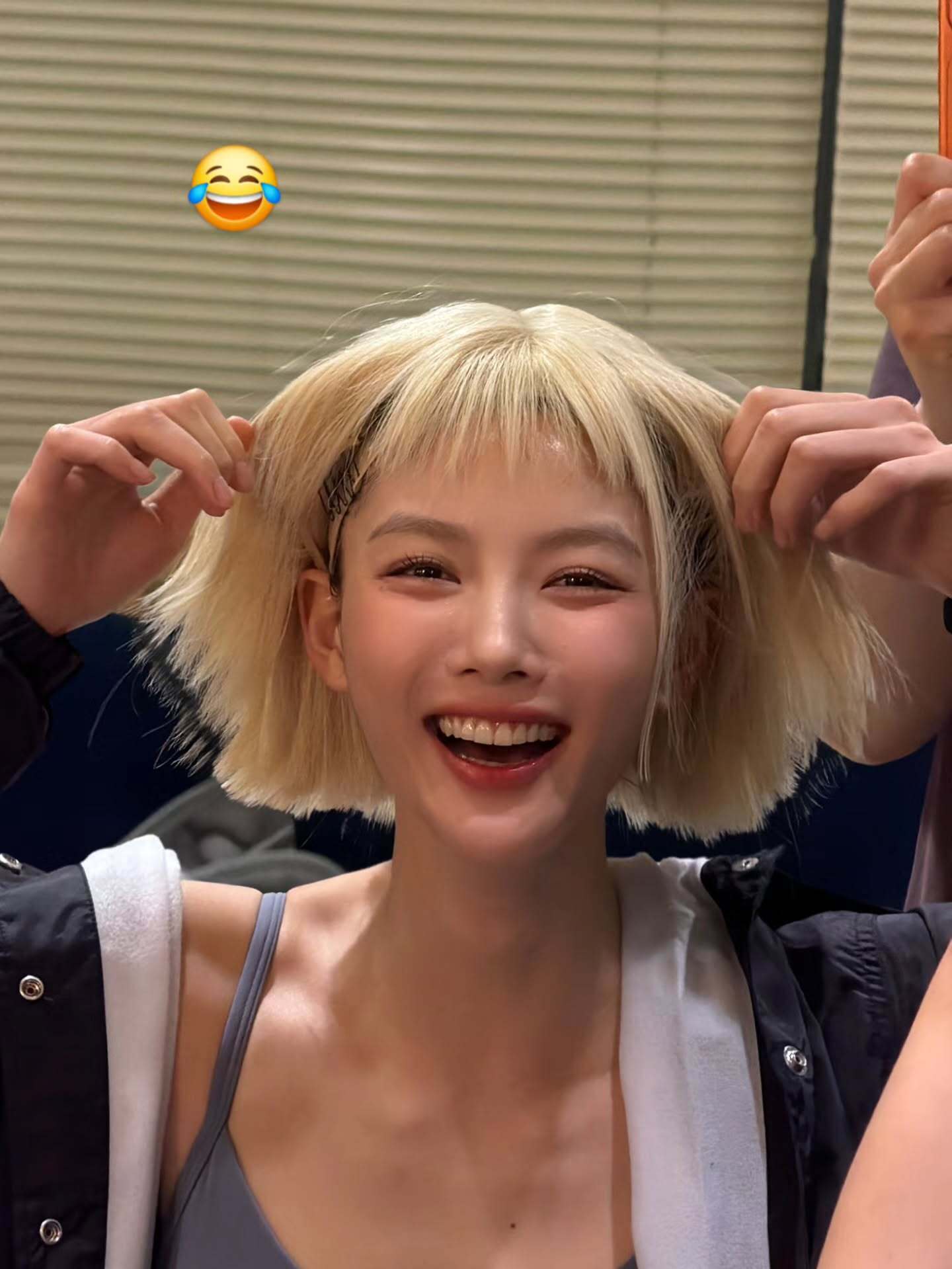 OMG…金发妹宝好米🤤完全洋娃娃来的金裕贞金发又甜又飒