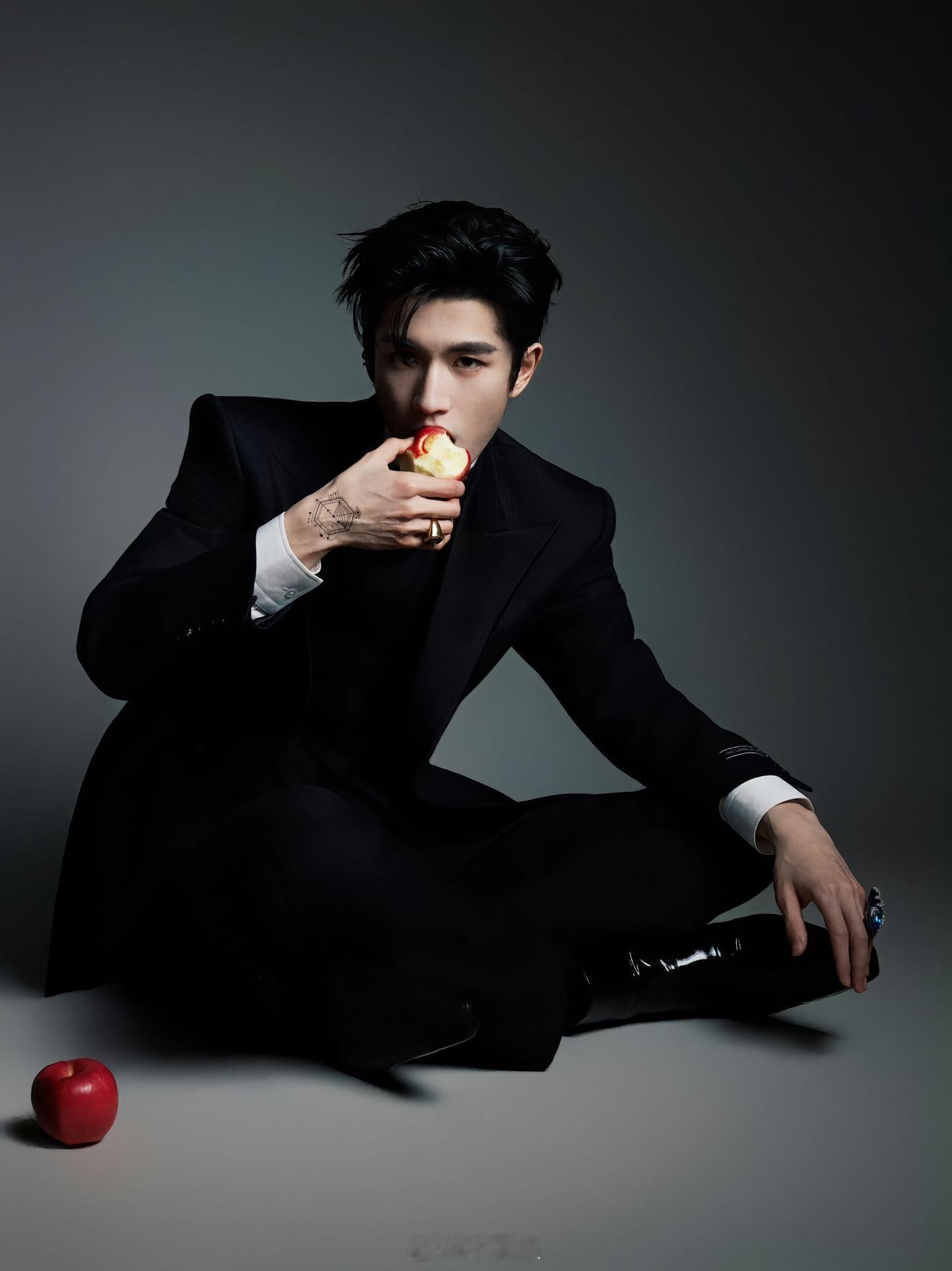 张凌赫[超话]我老公 我先生 我丈夫 我良人 我郎君 我官人 我相公 我老爷  