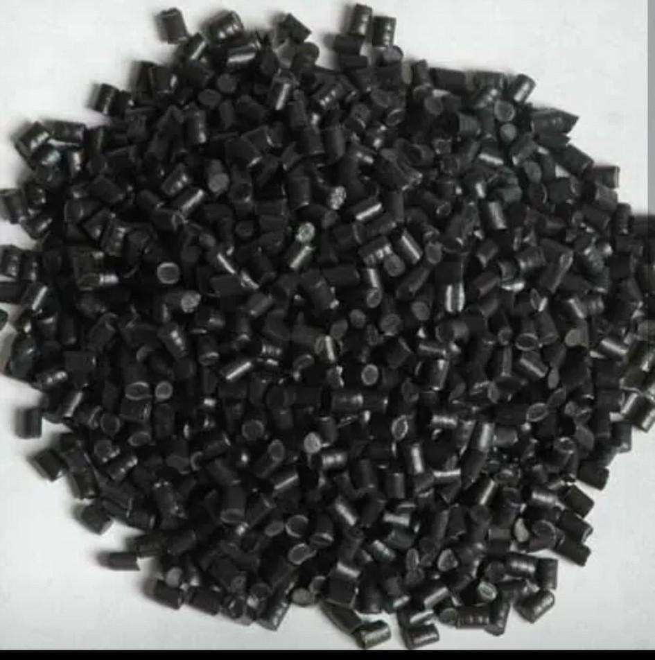 从今天12月1日开始，中国商务部宣布对日本等国俗称“塑料黄金”的聚酯硫醚实施反制