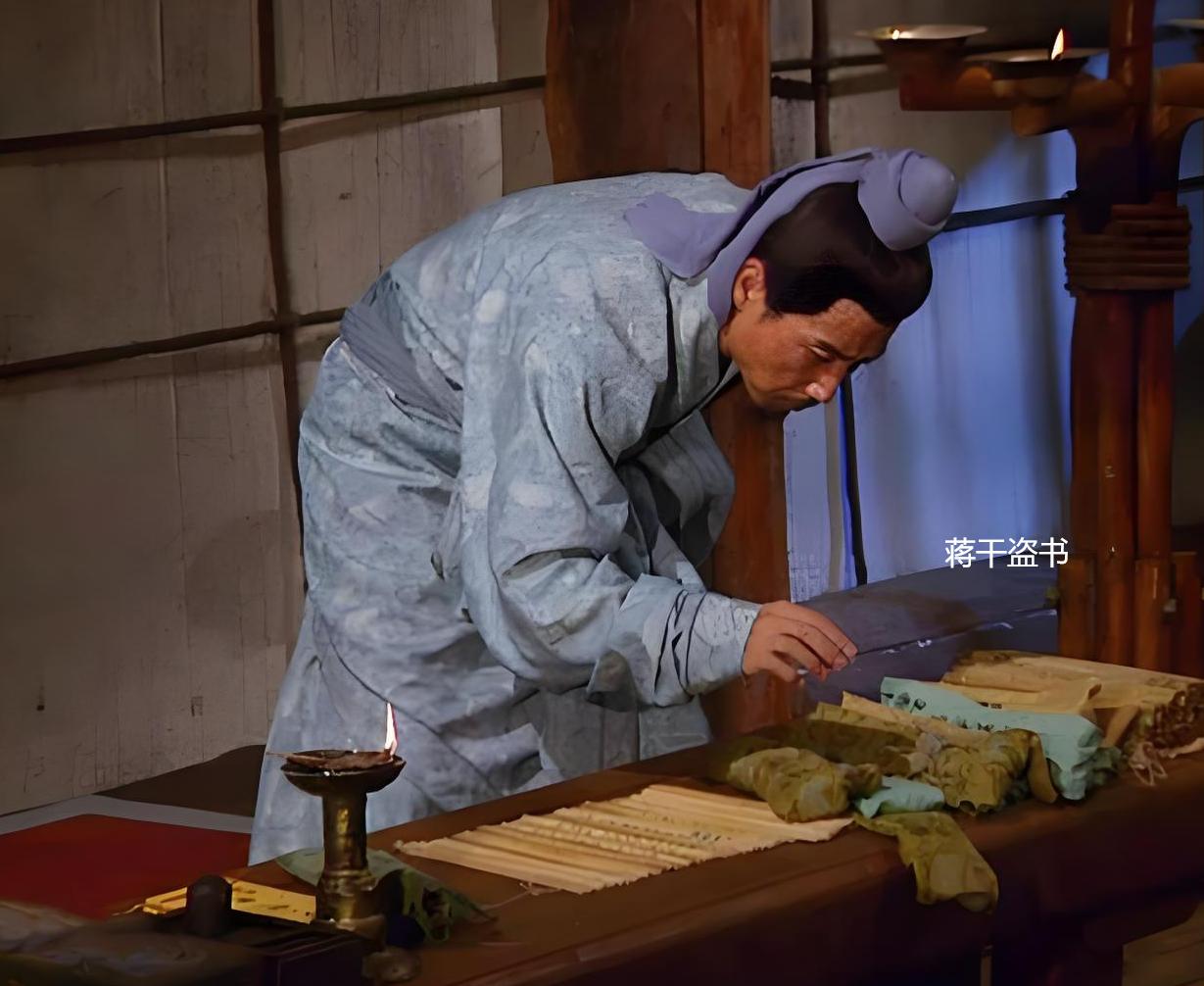 有个事情想不明白。赤壁之战时，为什么曹操会派从未出过场的蒋干去东吴游说？
难道只