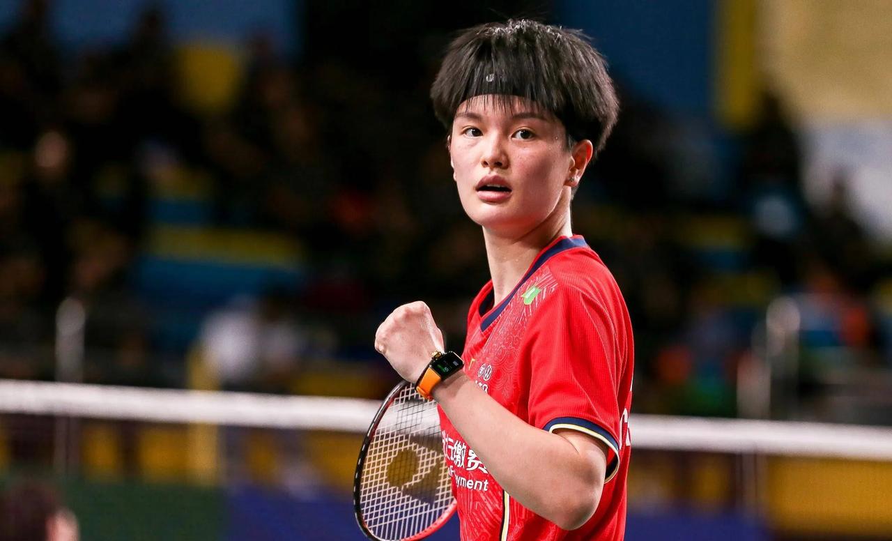 北京时间11月17日下午，全运会羽毛球女单1/4决赛，世界排名第二、来自湖北的王