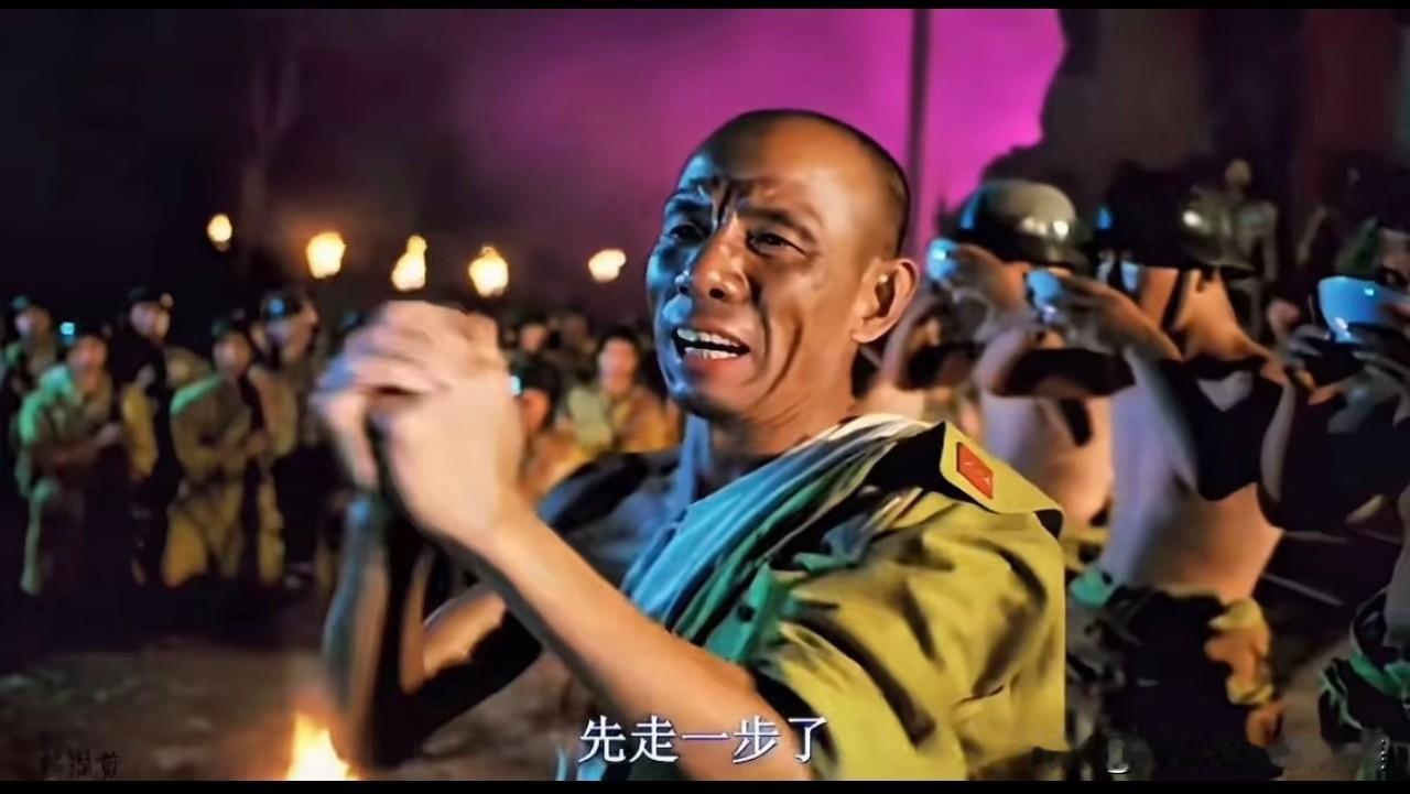 89 岁老戏骨魏宗万老爷子走了，

但是回想他的晚年生活却让无数人羡慕，

听他