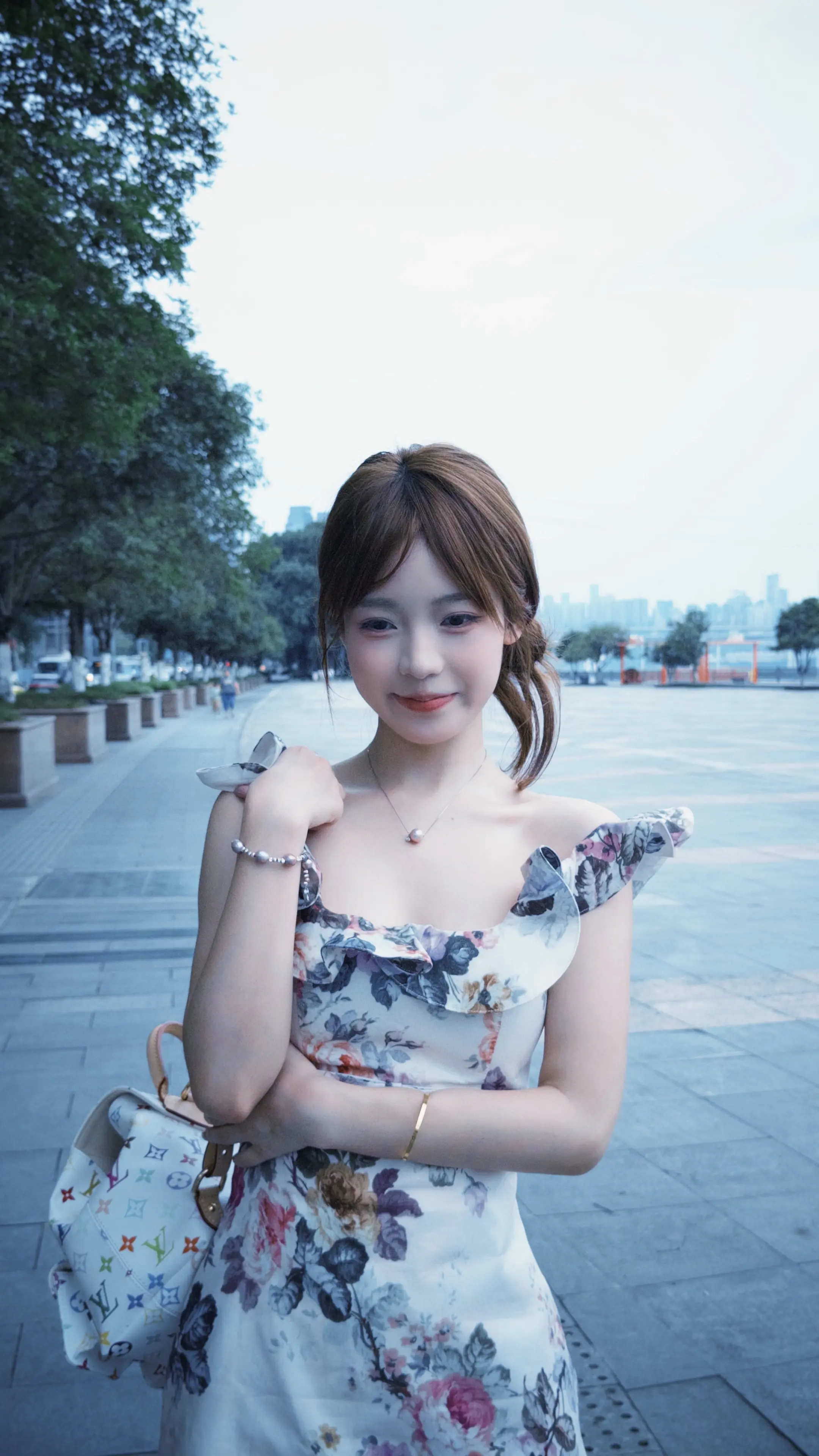 你笑起来 乌云散开
