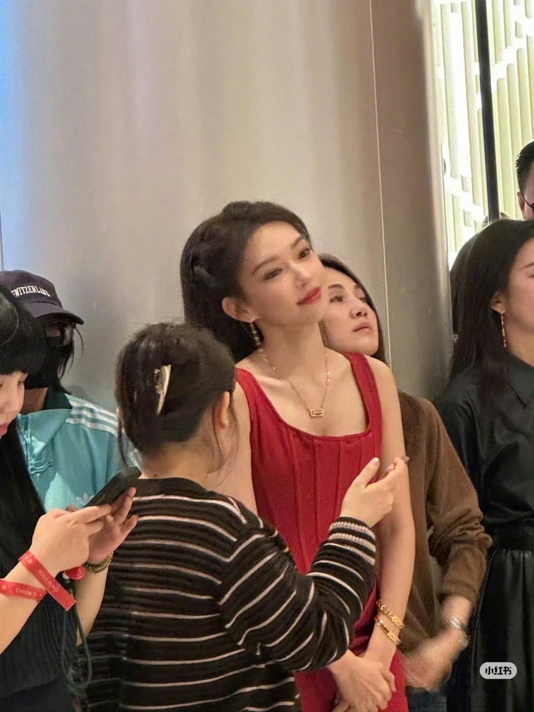 程潇是天选贝微微吗 