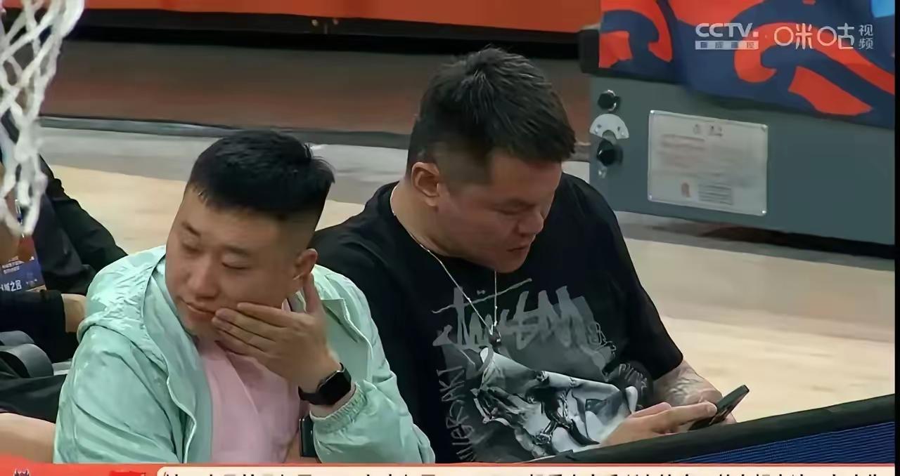 一位广东球迷对于广东男篮的现状，提出了不一样的看法。大多数球迷把本赛季广东男篮这