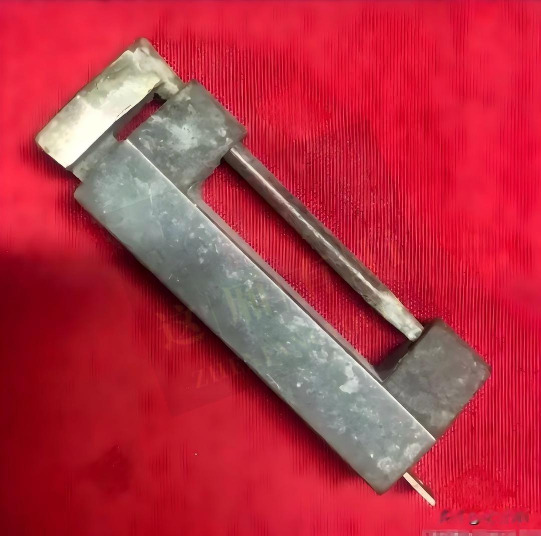 旧物承载着古人藏物惜物的生活印记。但见过这个物件的人已经不多了。大家说说这件器物