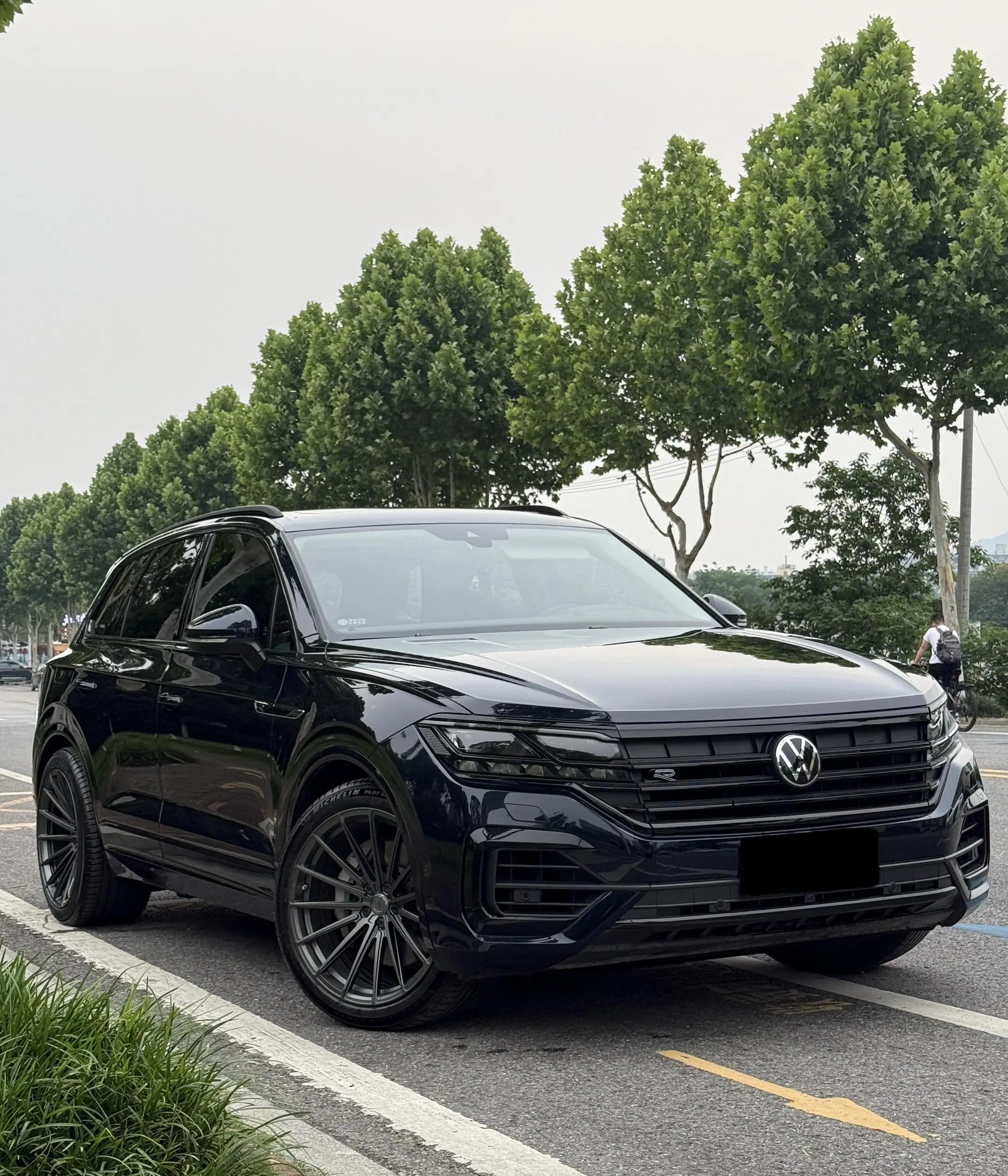 三代途锐。