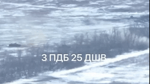 之前有多膨胀，结果就有多燃爆。1辆俄军BMP-3步兵战车疯狂向乌军阵地倾泻炮弹，
