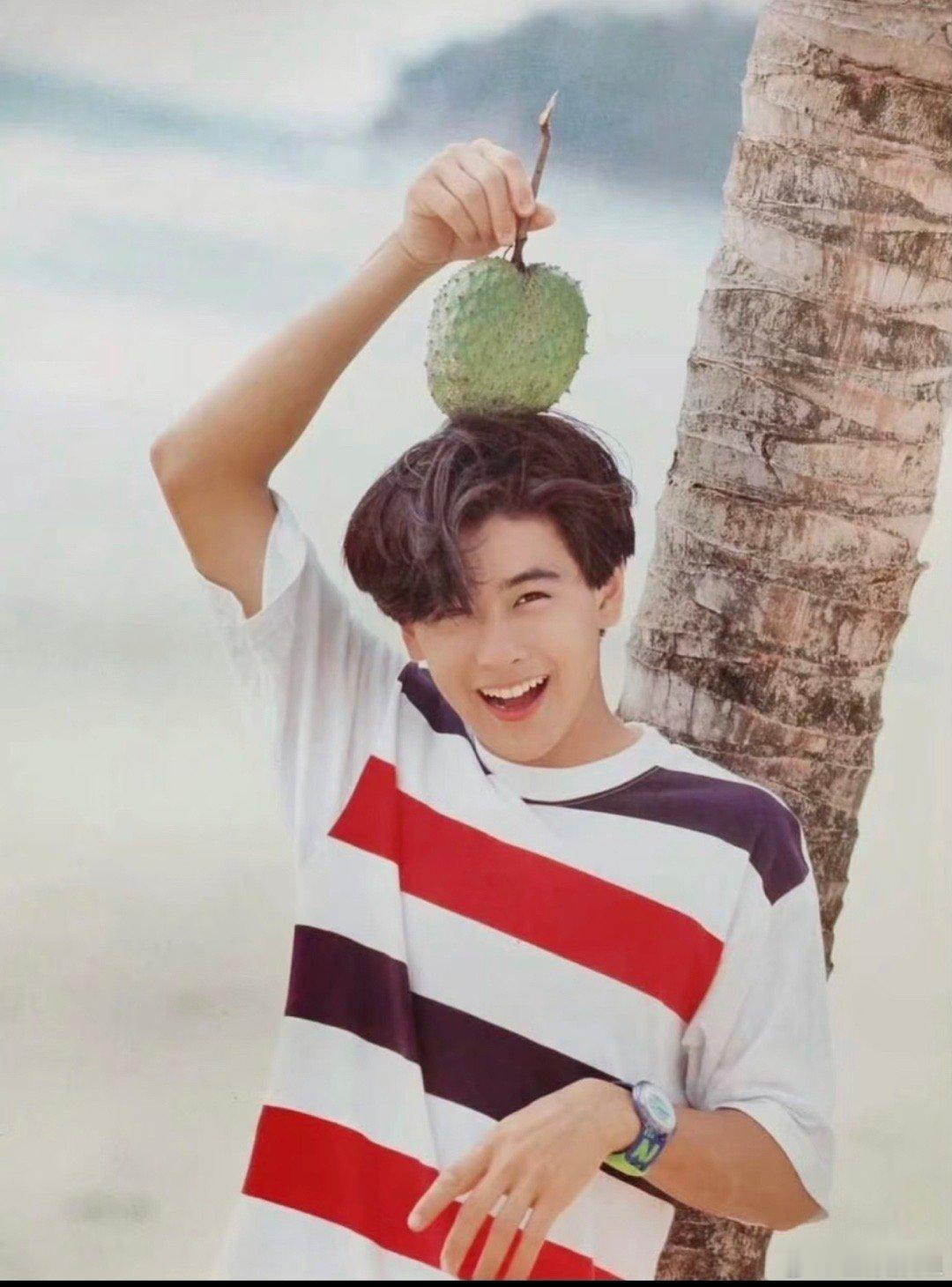 好甜好治愈气质也干干净净，像天使一样林志颖真的是人间绝色！！ ​​​