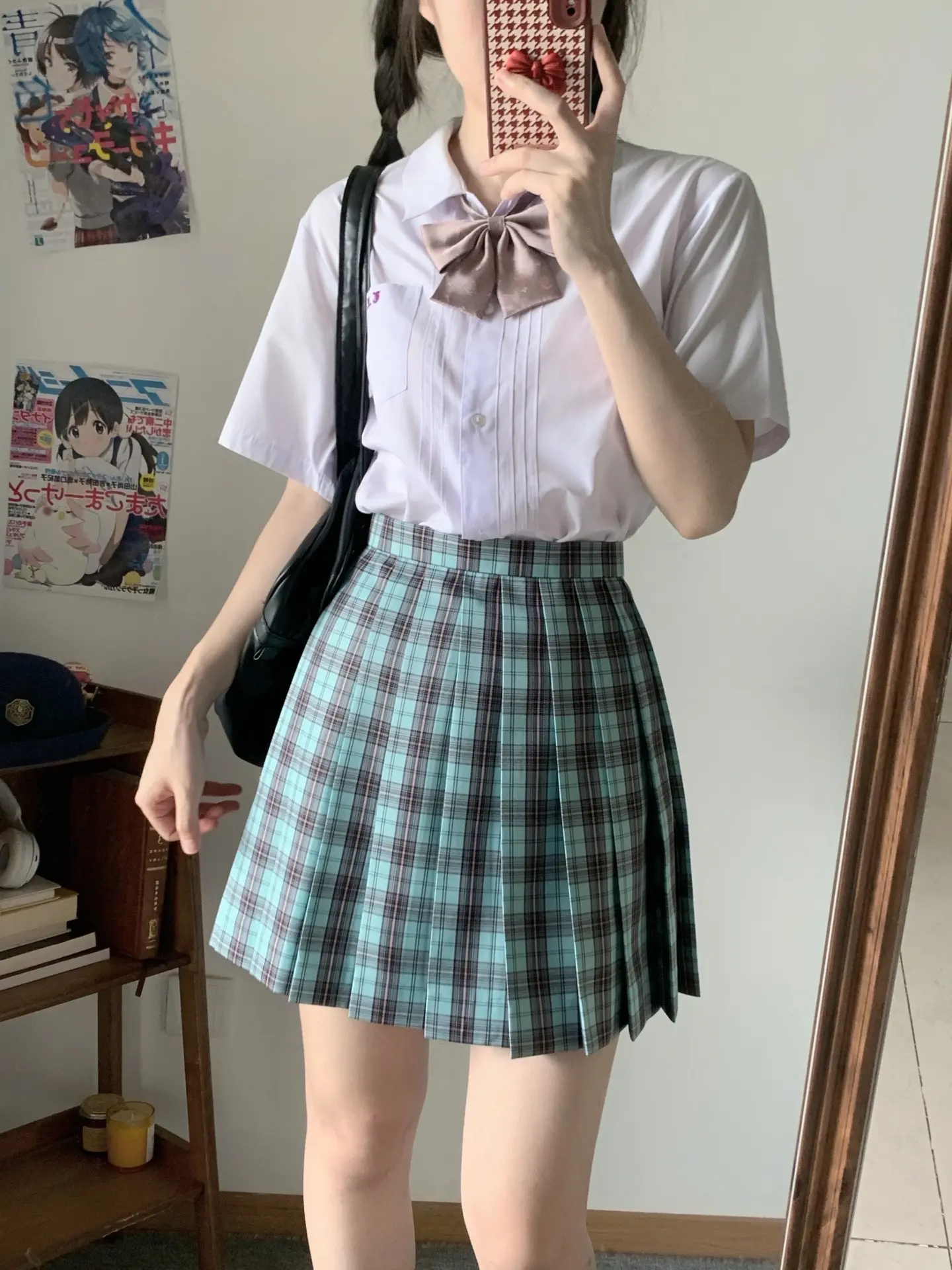 薄荷黑巧格裙明晚8点见！！回复