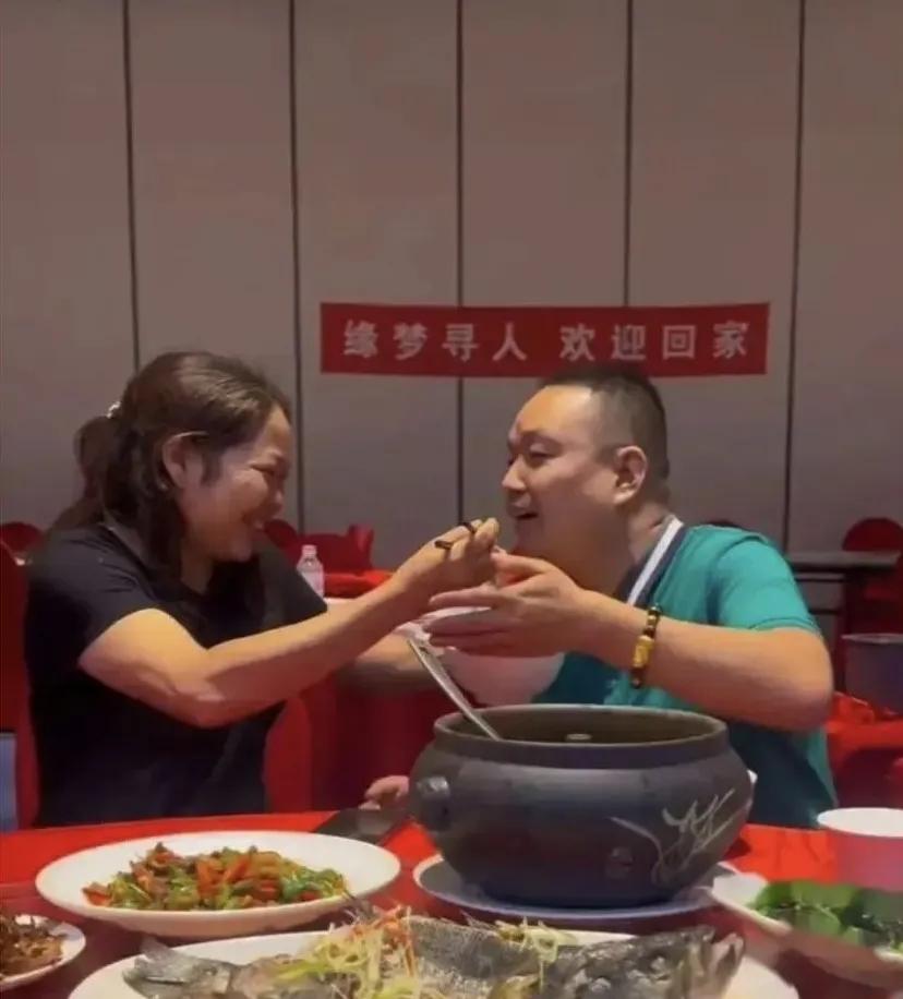 真的是有什么样的父亲就会有什么样的儿子，王晓举这人真的太会装了，他的妈妈被他们父