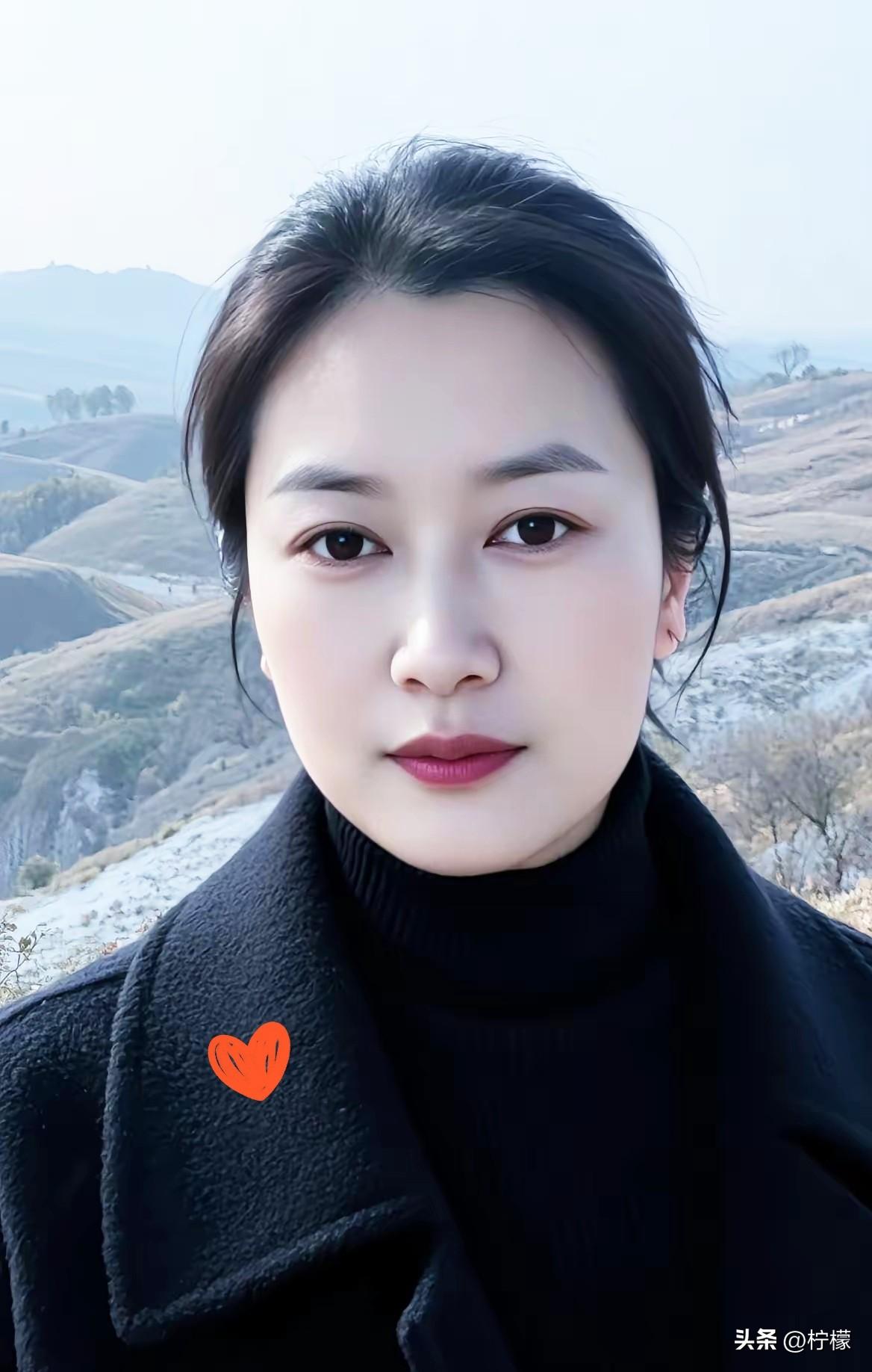 哥，小妹我不太会说
什么华丽的话，就是
想安安静静交几个真心的好
朋友。

不用