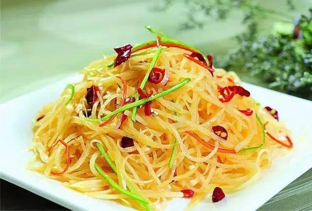 全国公认“最下饭”的5道菜，你吃过几种？

干饭人最爱的，就是超下饭的菜。
这5