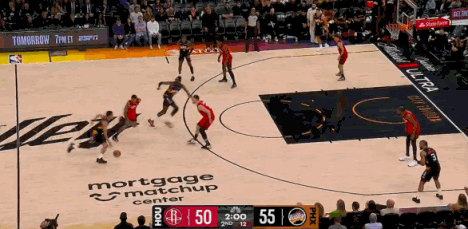 吵起来了！格林和阿门比赛老队友么？
在今天NBA常规赛太阳对阵火箭的第二节比赛中