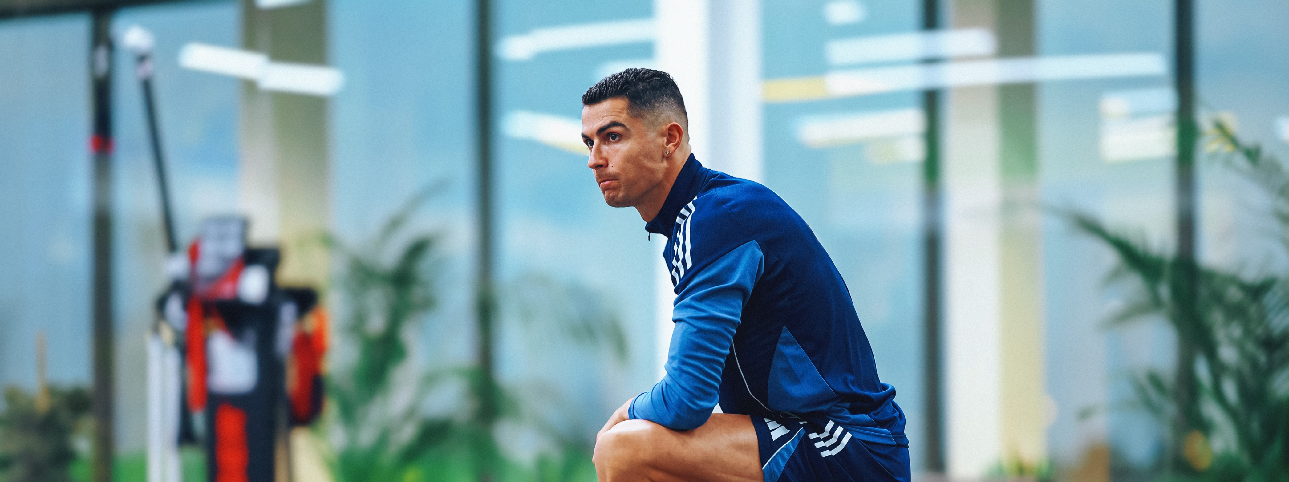 巴斯克斯盛赞C罗 🛑 前皇马球员巴斯克斯接受媒体专访，谈到了C罗￼，并盛赞C罗