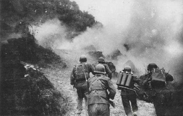 110天，无人牺牲，一等功臣马玉革：孤身摧毁越指挥所，击毙14人
 
上世纪80