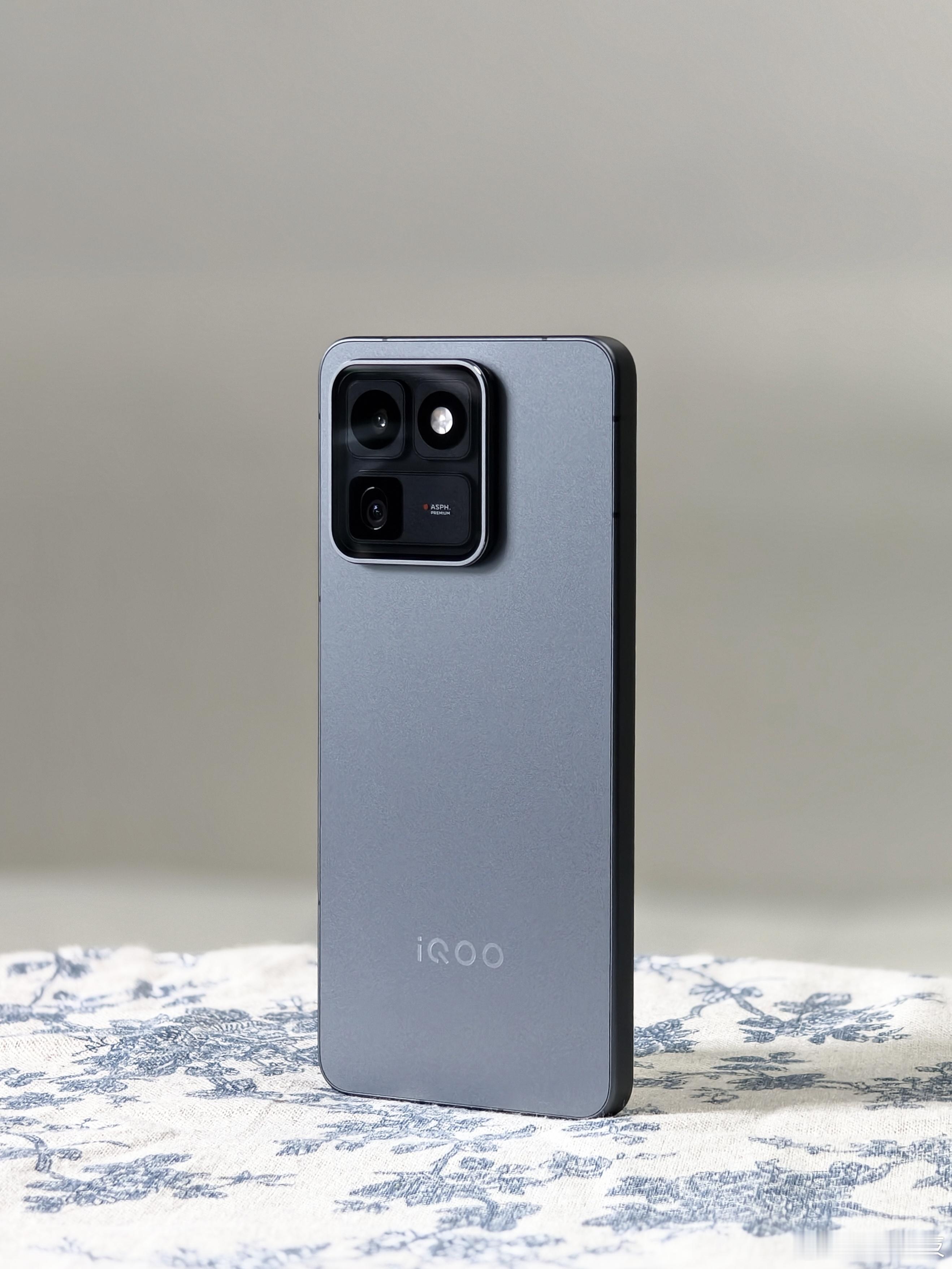 郭艾伦也是好起来了，和我用一样的手机，iQOO15T赛道版郭艾伦iqoo